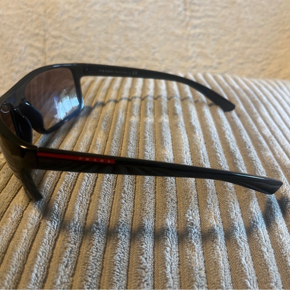 Prada men sunglasses sps 11u made in Italy Black - Picture 4 of 8